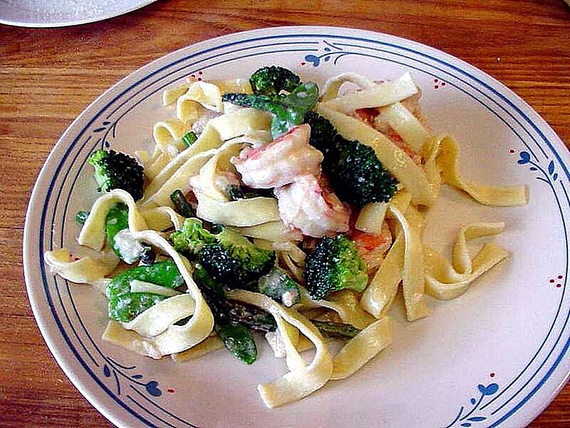 File:Shrimp primavera pasta cooking food dinner.jpg