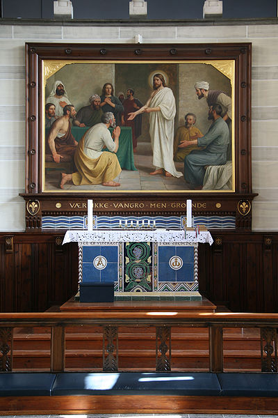 File:Sions Kirke Copenhagen altar.jpg