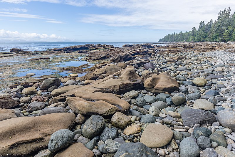 File:Sombrio Beach, Juan de Fuca Trail, Vancouver Island, Canada 27.jpg