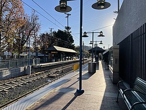 South Pasadena station platforms, January 2024.jpg