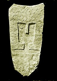 Stèle de Lauris (groupe provençal).