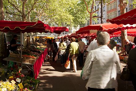 St Antoine market on a Sunday morning.