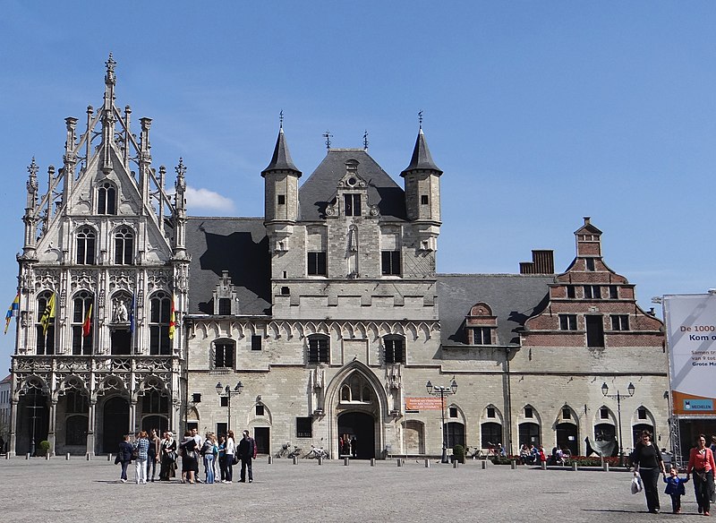 File:Stadhuis Mechelen, 2013.jpg