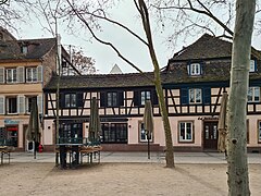 Estrasburgo-Place Saint-Nicolas-aux-Ondes (4) .jpg