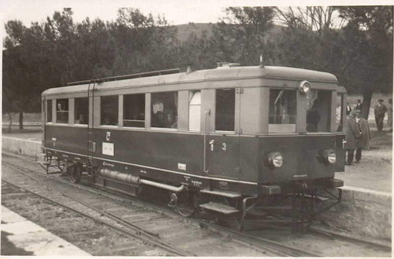 File:TCDD Class 21-25 railcar.jpg