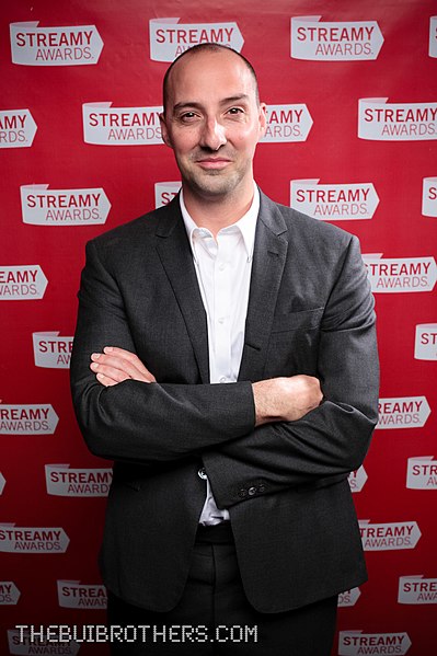 File:Tony Hale at the 2010 Streamy Awards.jpg