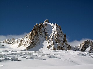 <span class="mw-page-title-main">Tour Ronde</span> Mountain in the Mont Blanc massif