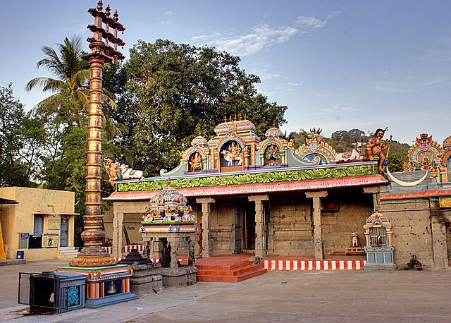 Tirusoolanathar temple at Tirusulam