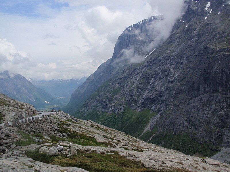 File:Trollstigen road.jpg