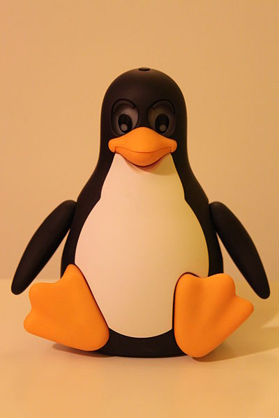 File:Tux Droid 1.jpg