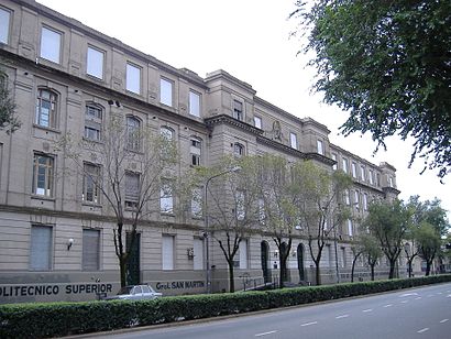 Cómo llegar a Facultad De Ciencias Exactas, Ingeniería Y Agrimensura en transporte público - Sobre el lugar