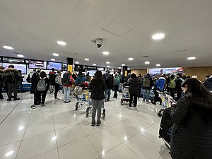 Aeropuerto Internacional Malvinas Argentinas: Historia, Capacidad, Aerolíneas y destinos