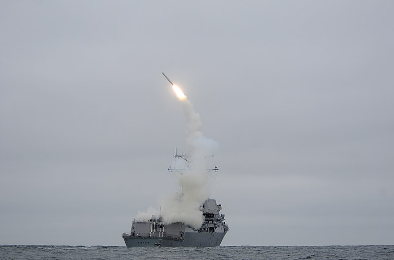 File:US Navy 100623-N-0775Y-030 A Tomahawk missile begins its tip-over phase of flight after being launched from the guided-missile destroyer USS Sterett (DDG 104).jpg