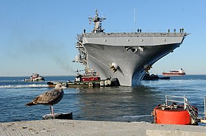 US Navy 120130-N-XB816-103 Amphibious assault ship USS Kearsarge (LHD 3) gets underway for Exercise Bold Alligator 2012 (BA2012).jpg