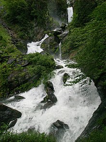 http://upload.wikimedia.org/wikipedia/commons/thumb/3/3c/Weidenburger_Wasserfall.JPG/220px-Weidenburger_Wasserfall.JPG