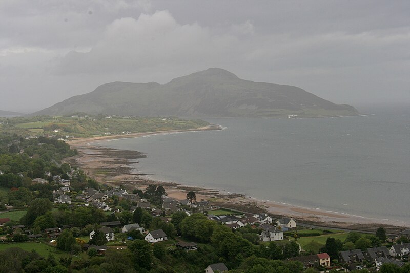 File:Whiting Bay, Arran.jpg