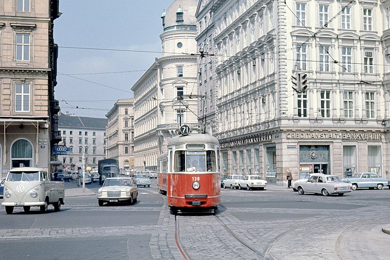 File:Wien-die-wiener-strassenbahnen-vor-1165422.jpg