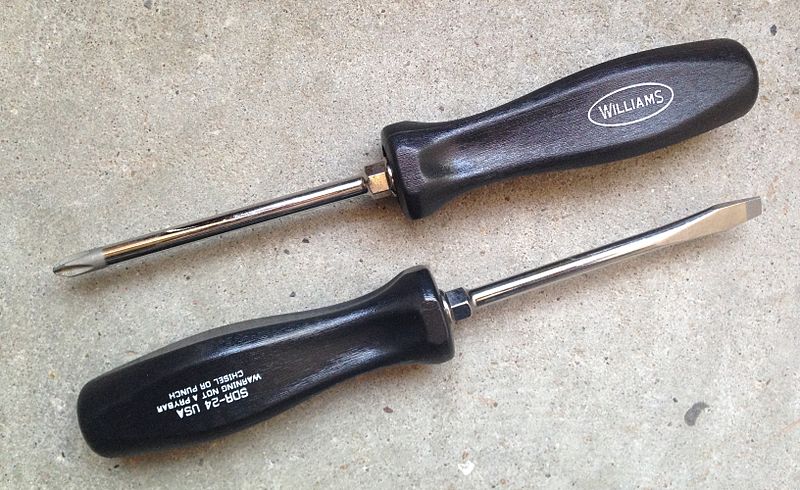 File:Williams hard handle screwdrivers.jpg