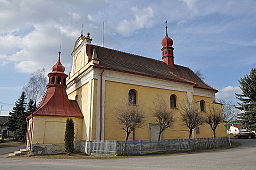 Zachotín-kostel2014.jpg