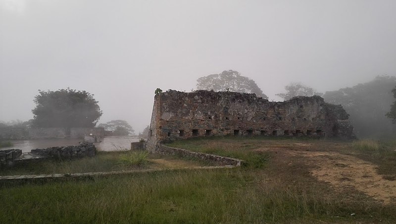 Archivo:(El Fortin) Castillo de San Joaquin, Castle El Avila National park 3.jpg