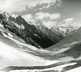 Вид с Чучхурского перевала.jpg