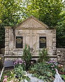 -93 Blankenhain Alter Friedhof Wanda Geißer, around 1900.jpg