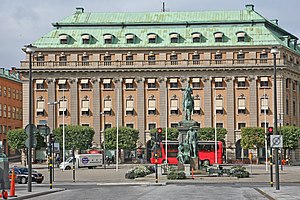 Gustav Adolfs torg centering on statue of King Gustav II Adolf 00 5318 Stockholm, Gustav Adolfs torg - Statue of Gustav II.jpg