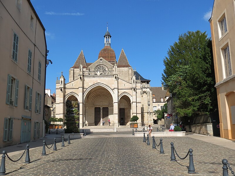 File:08 BFC - Côte-d'Or - Beaune - Notre-Dame (2014-09-14 16-35-44).jpg
