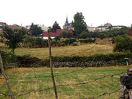 Vista de Aldeavieja desde la carretera de Blascoeles