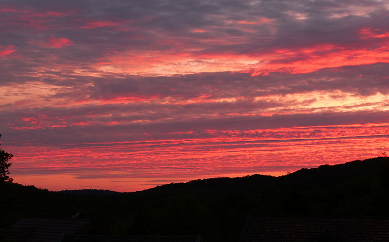 File:2013-06-15 21-44-51-nuages.jpg