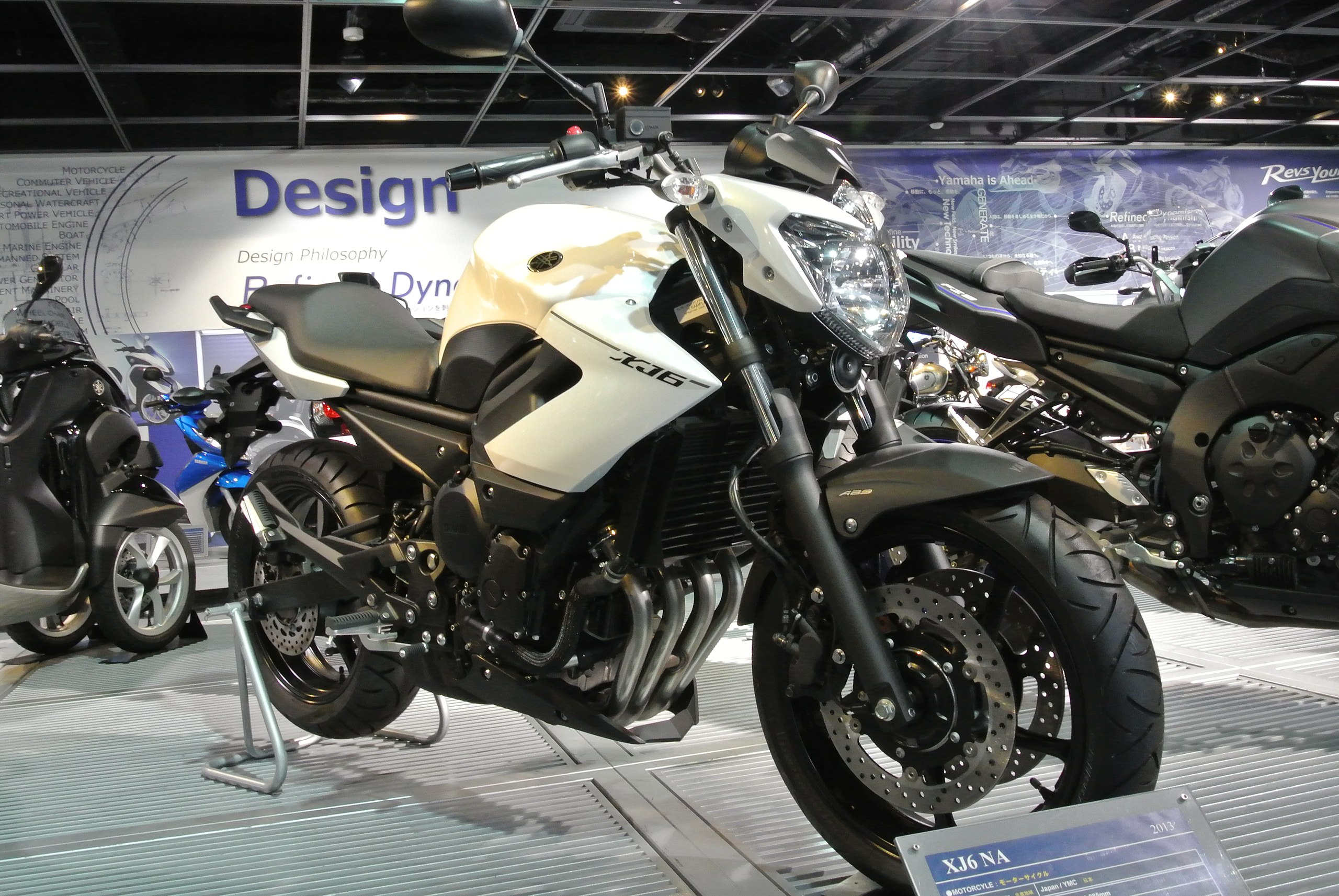 File:2013 Yamaha XJ6 NA.JPG - Wikimedia Commons