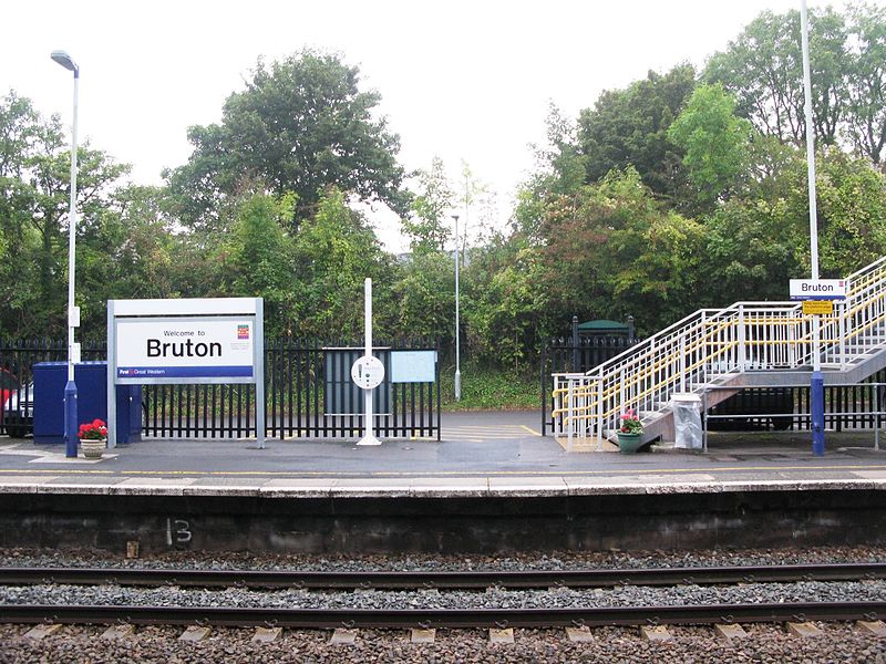 File:2014 at Bruton station - exit from up platform.JPG