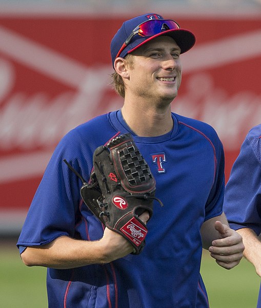 Detwiler during his tenure with the Texas Rangers in 2015