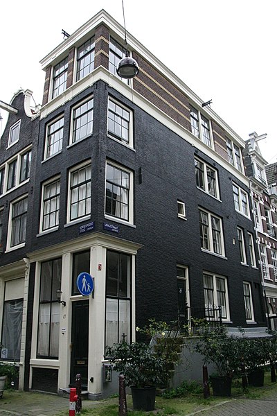 File:3123 Amsterdam, Korsjespoortsteeg 13 zij.JPG