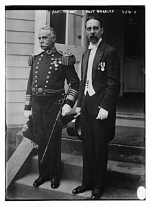 1918 yilda admiral Ostin Melvin Ritsar va Post Uiler.jpg