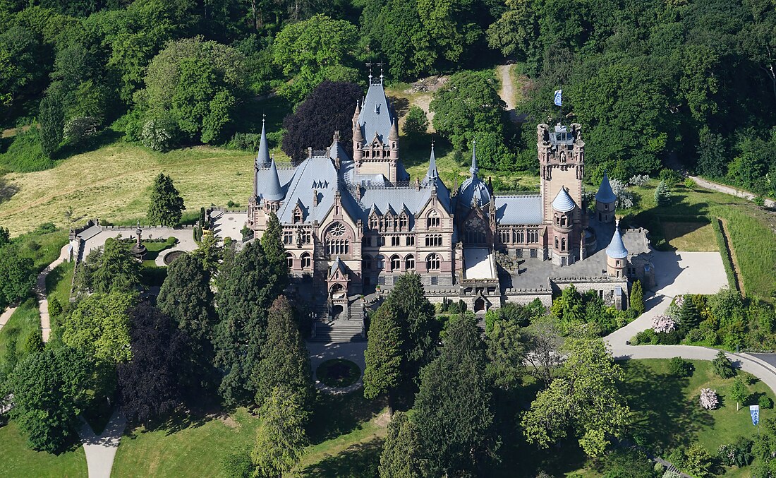 File:Aerial image of Schloss Drachenburg (view from the northeast).jpg