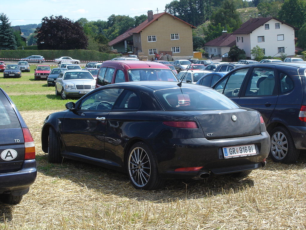 File:Alfa Romeo GT black vl.jpg - Wikimedia Commons