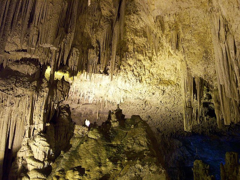 File:Alghero Grotta di Nettuno 1.jpg