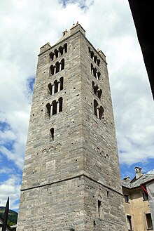 Aosta Saint Orso - Kirchturm.jpg