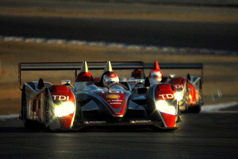 File:Audi R10s at dusk.jpg