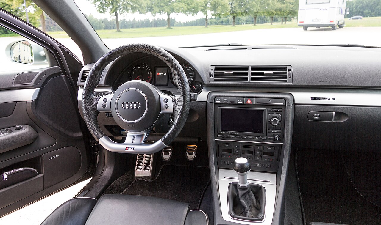 Datei Audi Rs4 B7 Interior Jpg Wikipedia