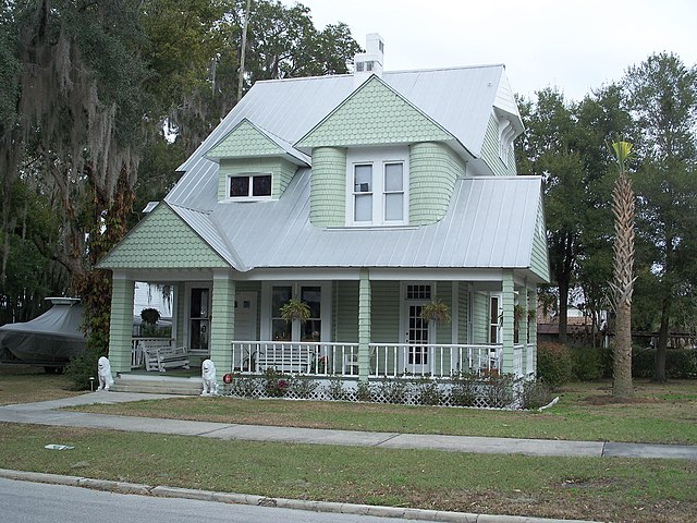 The Benjamin Franklin Holland House located at 590 East Stanford Avenue