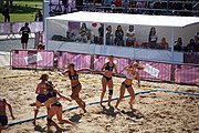 Deutsch: Beachhandball bei den Olympischen Jugendspielen 2018; Tag 3, 10. Oktober 2018; Mädchen, Vorrunde, Gruppe B - Niederlande-Argentinien 2:0 English: Beach handball at the 2018 Summer Youth Olympics at 10 October 2018 – Girls Preliminary Round Group B‎ – Netherlands-Argentina 2:0