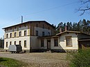 Station reception building