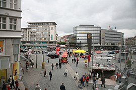 De Jahnplatz, OV-knooppunt in het centrum