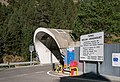 Hier in Bielsa in Spanien kann man in diesen Tunnel fahren. Nach drei Kilometern kommt man bei Aure in Frankreich an.