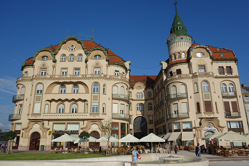 File:Black Eagle palace, Oradea.jpg