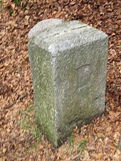 Enkel sten pullert, der markerer grænsen mellem Frankrig og det tyske imperium (1871-1918)