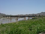 Jembatan di atas sungai Indus, yang dibangun 1880.jpg