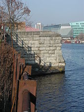 Restored part of the former Brommybrucke - the "Spreebalkon" Brommy-Balkon.jpg